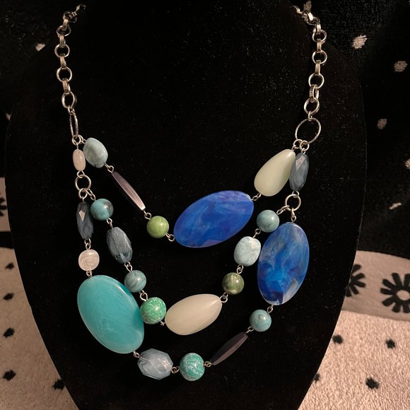 Multi colored necklace - Picture 1 of 1